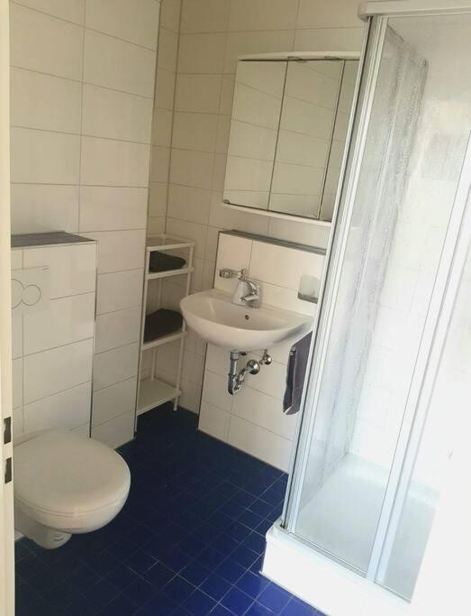 Helles Apartment Neutraubling Exterior foto